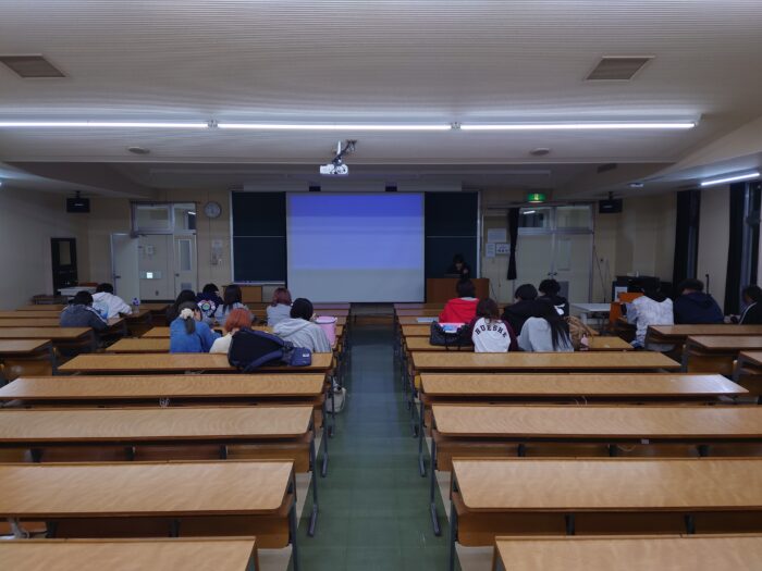 学園祭実行委員会_作業風景3